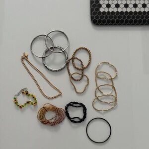 Elegant Mixed Color Bracelet Set